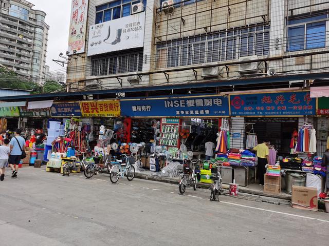 广州南泰日用品批发市场,为啥会成为网红点,因为有这三个原因